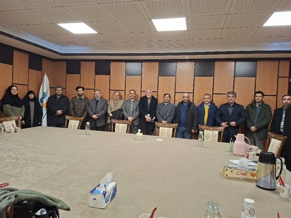 نشست اندیشکده حکمرانی و قانون گذاری زنجان؛ از قانون اساسی تا برنامه‌ریزی آینده