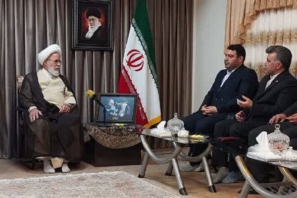 دیدار دبیر اندیشکده حکمرانی و قانون‌گذاری کشور با نماینده ولی‌فقیه استان کرمانشاه