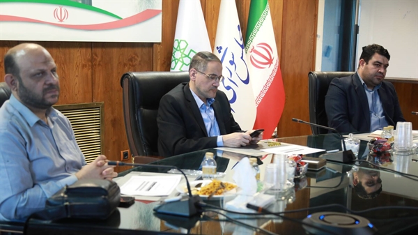بررسی عملکرد ۱۴۰۴ و برنامه ۱۴۰۵ اندیشکده‌های استانی در شورای راهبری